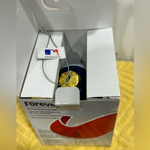 Vintage NY YANKEES Glass Ornament MLB 2012 Collectible - Picture 5 of 6